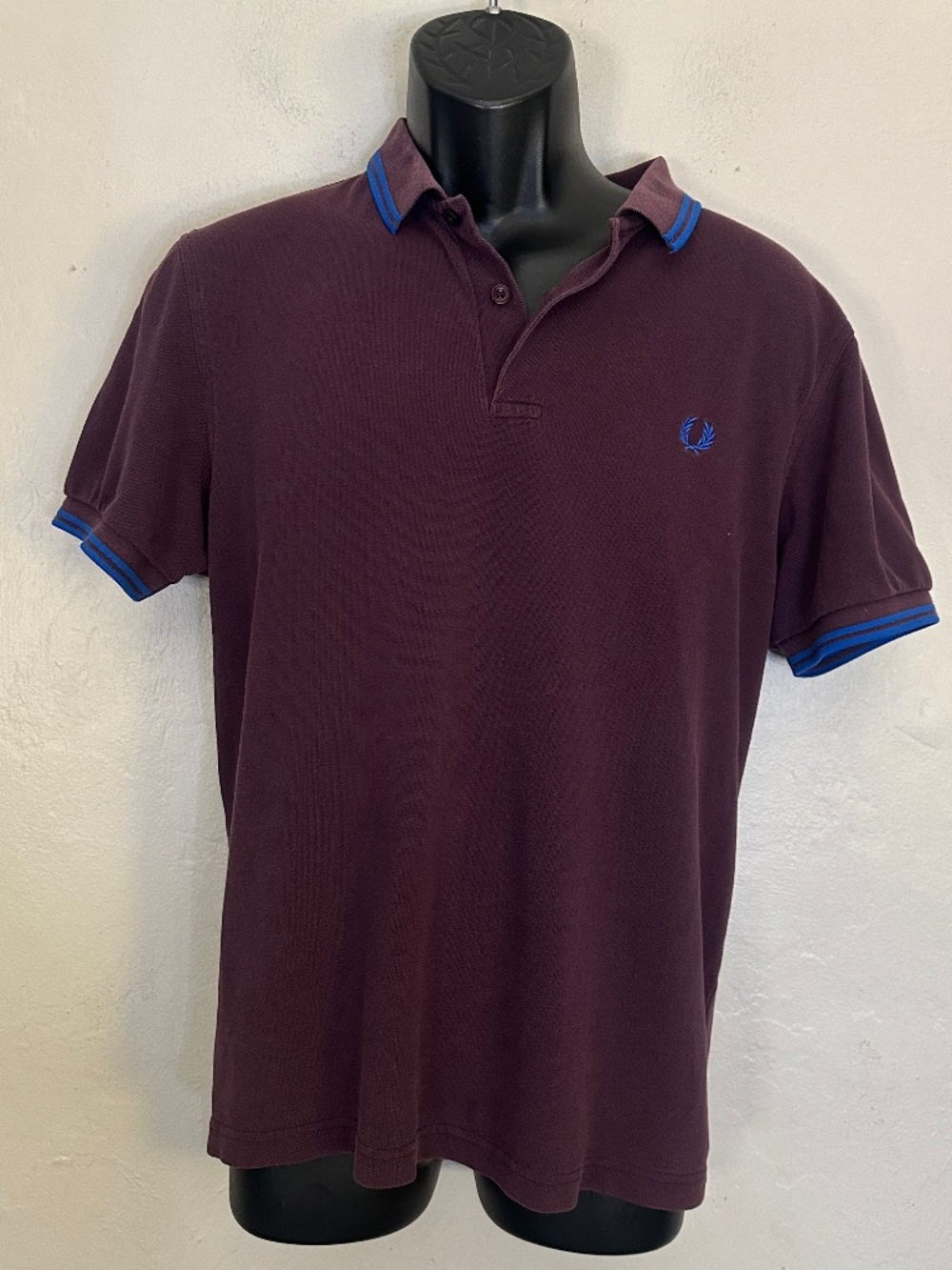 Fred Perry Polo Large Gently worn 100% cotton 22.5" armpit to armpit